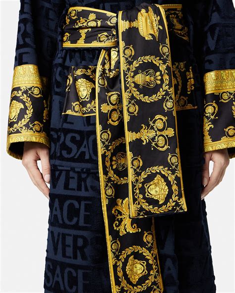 [REVIEW] [B&S] Versace baroque bathrope Guide and Retail .